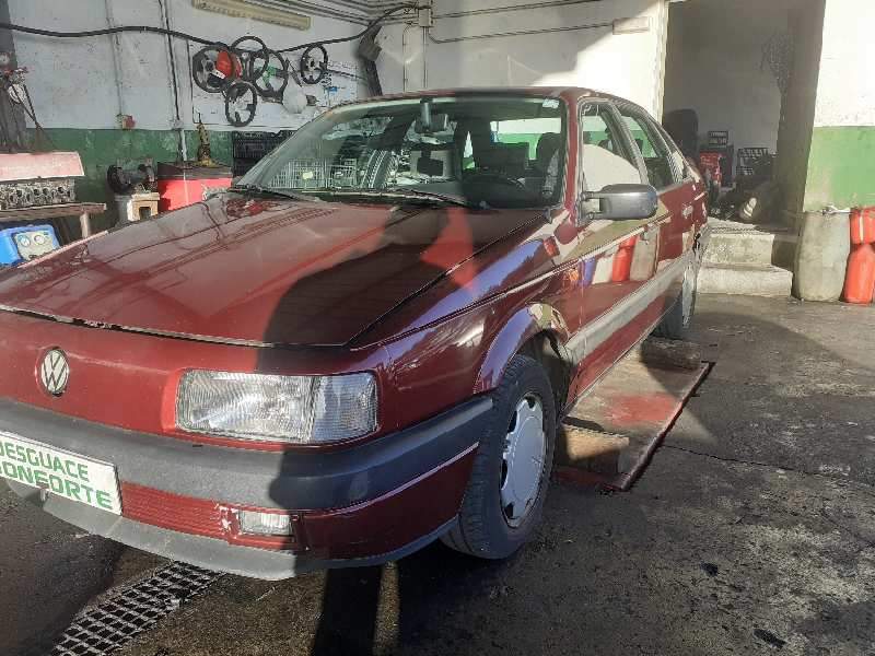 VOLKSWAGEN PASSAT BERLINA (312)