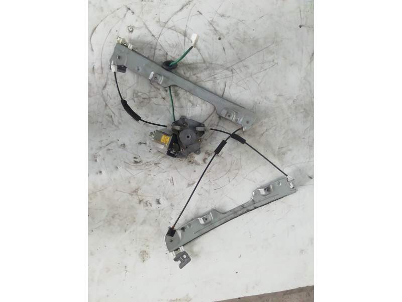 ELEVALUNAS DELANTERO DERECHO 80720CA01A 80730CC000 1174076D
