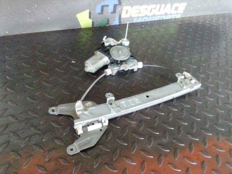 ELEVALUNAS TRASERO IZQUIERDO 82721CA000 