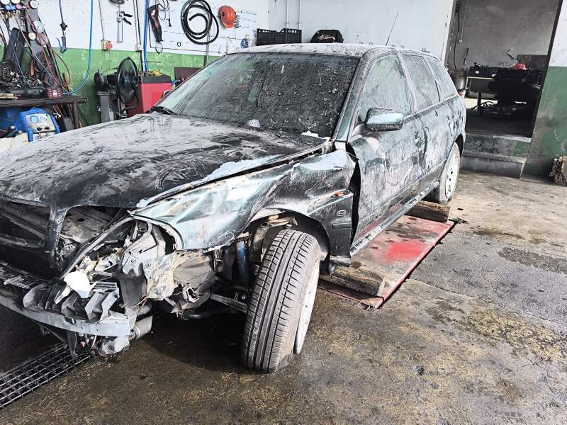 AUDI A4 B5 (8D2)