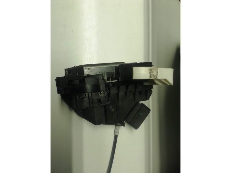 CERRADURA PUERTA DELANTERA IZQUIERDA 8A6AA21813AF 40534133112101 