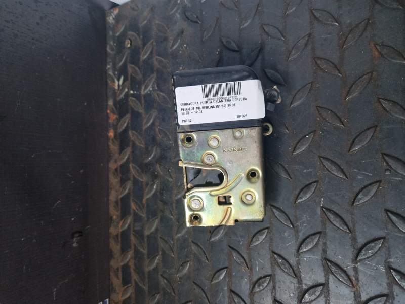 CERRADURA PUERTA DELANTERA DERECHA PBTR2 