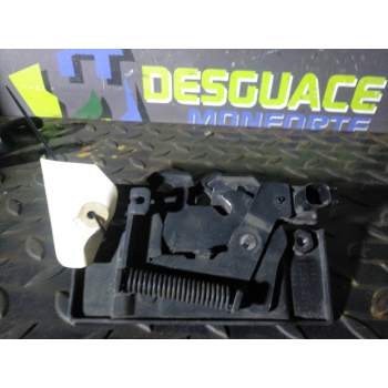 CERRADURA CAPOT 8A6A 6700BD 