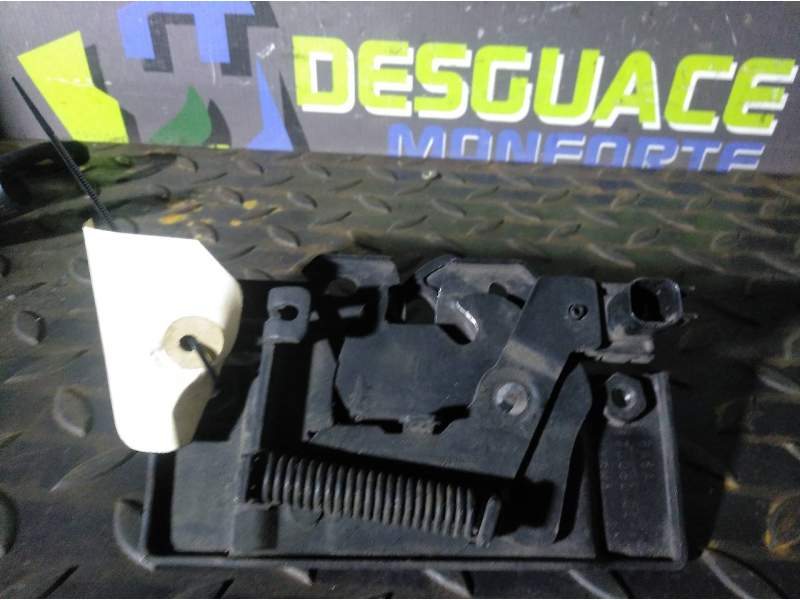 CERRADURA CAPOT 8A6A 6700BD 
