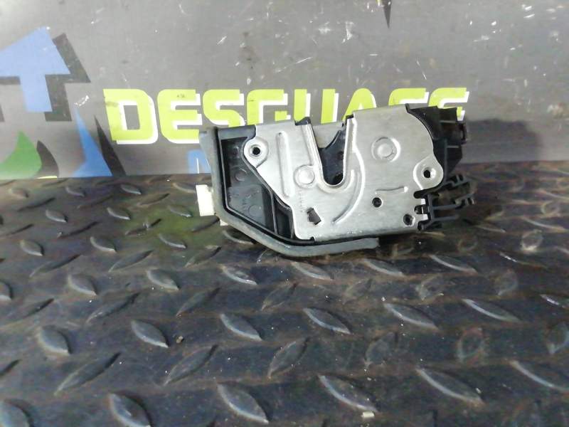 CERRADURA PUERTA DELANTERA IZQUIERDA 