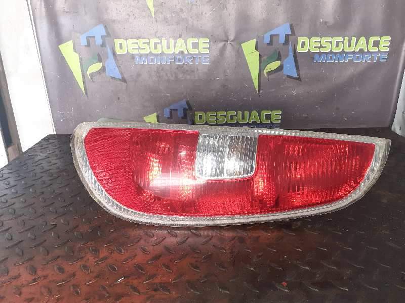 PILOTO TRASERO DERECHO 5J7945112 
