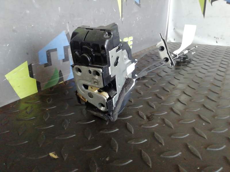 CERRADURA PUERTA DELANTERA DERECHA 80500CA01A 