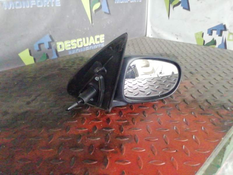 RETROVISOR DERECHO 