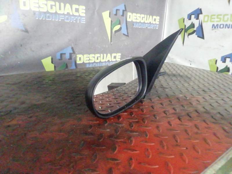 RETROVISOR IZQUIERDO 
