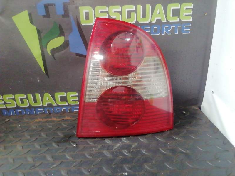 PILOTO TRASERO DERECHO 3B5945096AE 