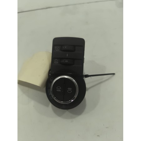 Recambio de mando luces para chevrolet cruze (j300) 2.0 cdi referencia OEM IAM 13301752  