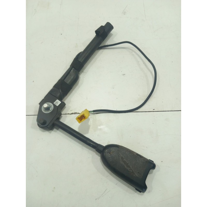 Desguace MonfortePRETENSOR AIRBAG DERECHO 13297078 615349100 CHEVROLETPretensor airbag derecho|Desguace Monforte