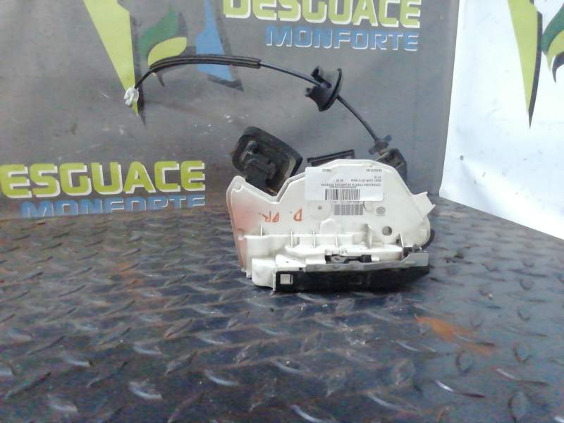 CERRADURA PUERTA DELANTERA DERECHA 5K1837016E 