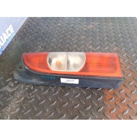Recambio de piloto trasero derecho para renault master ii phase 2 combi combi 2t8 l2 9-pl. caja cerrada/techo elev. referencia O