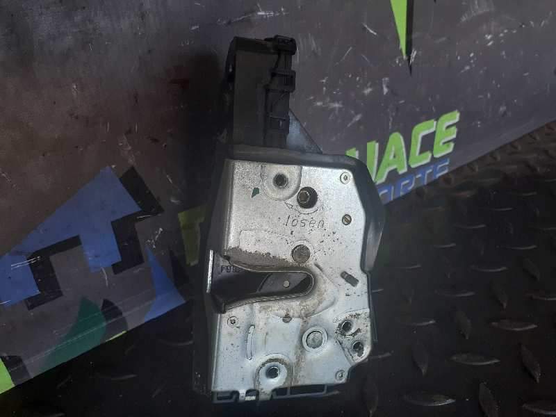CERRADURA PUERTA DELANTERA DERECHA 244BTR 