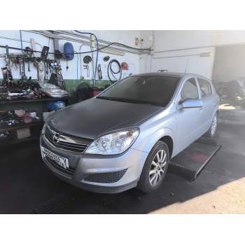 OPEL ASTRA H Sedán (A04) de desguace