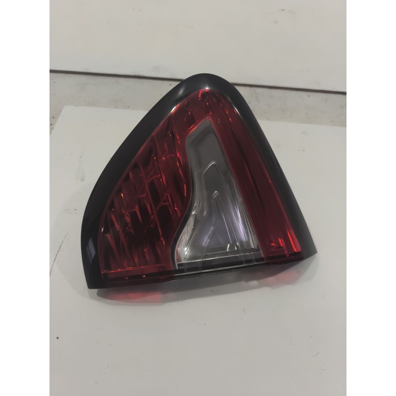 Desguace MonfortePILOTO TRASERO DERECHO INTERIOR 265500812R RENAULTPiloto trasero derecho interior|Desguace Monforte