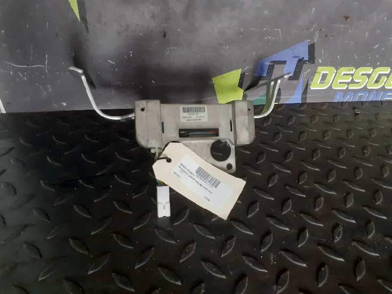 MANDO VOLANTE 2401A004 2401A004 C68016XD