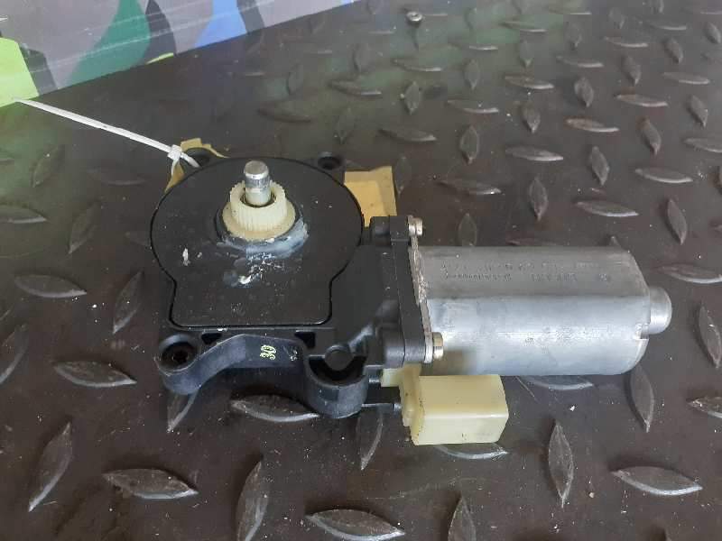 MOTOR ELEVALUNAS DELANTERO IZQUIERDO 676283620630 
