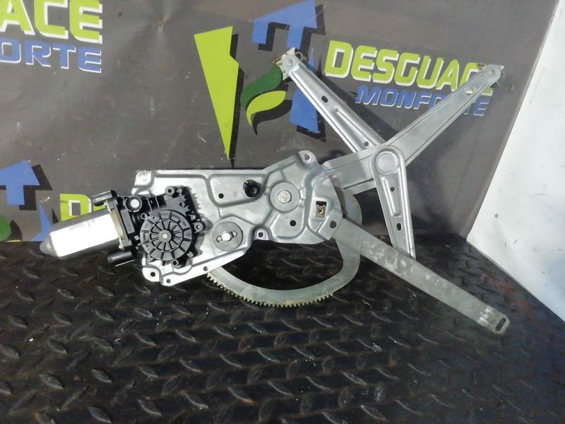 ELEVALUNAS DELANTERO IZQUIERDO 513319776100 