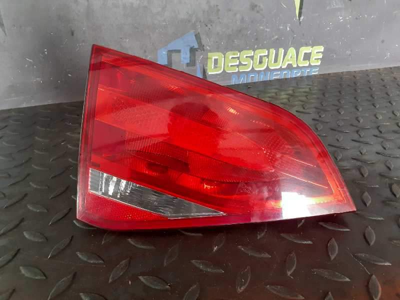 PILOTO TRASERO IZQUIERDO INTERIOR 8K5945093D 