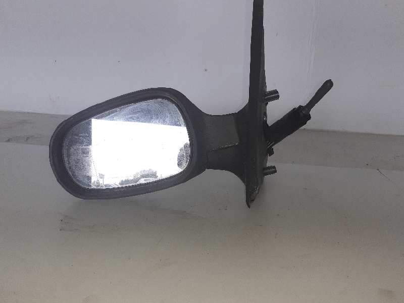 RETROVISOR IZQUIERDO 