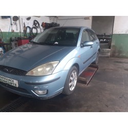 ford focus berlina (cak) del año 2004