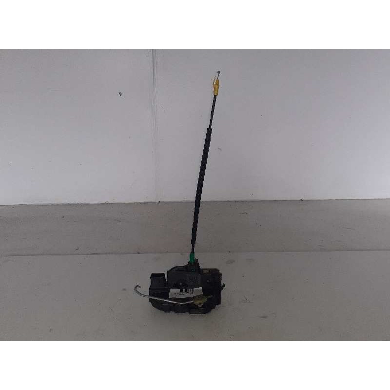 Recambio de cerradura puerta trasera derecha para chevrolet cruze (j300) 2.0 cdi referencia OEM IAM 13503808  