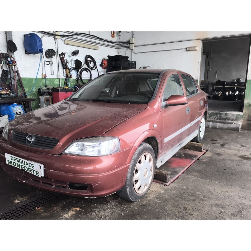 opel astra g hatchback (t98) del año 2001