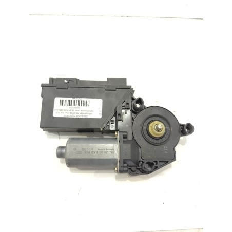 Recambio de motor elevalunas delantero derecho para volkswagen touareg (7la, 7l6, 7l7) 3.2 v6 referencia OEM IAM 3D1959792 / 013