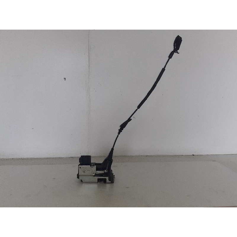 Recambio de cerradura puerta delantera derecha para ford fiesta (cbk) referencia OEM IAM X6E15ACL0825  