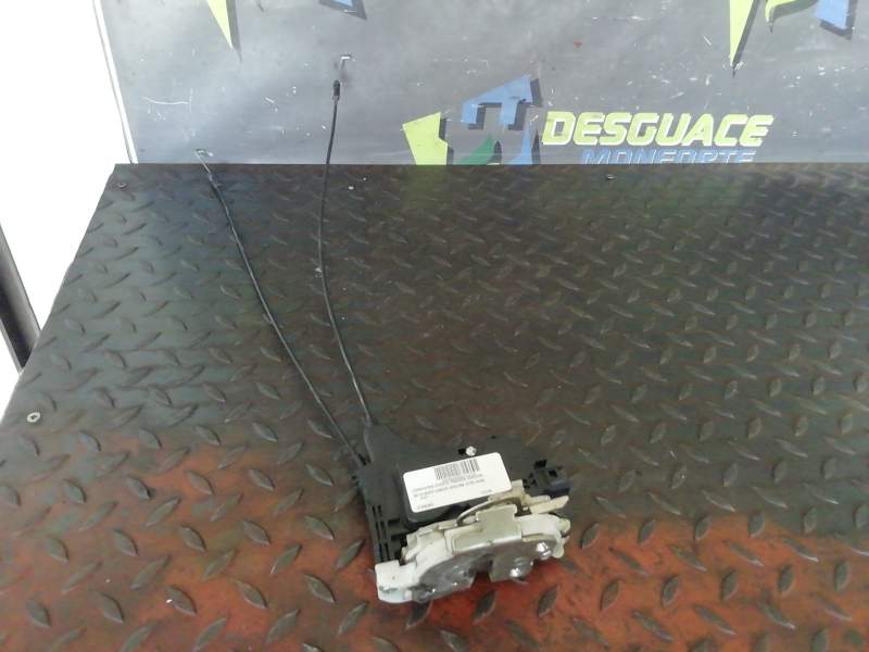 CERRADURA PUERTA TRASERA DERECHA 5745A304 