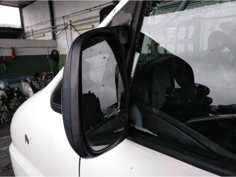 RETROVISOR IZQUIERDO 