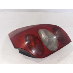 Recambio de piloto trasero derecho para renault megane ii familiar referencia OEM IAM 820000247  