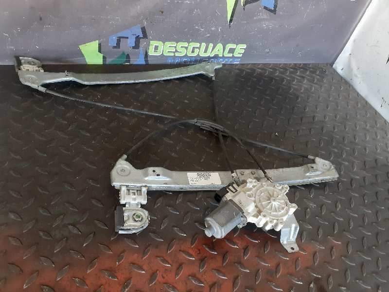 ELEVALUNAS DELANTERO DERECHO RA2052P1 