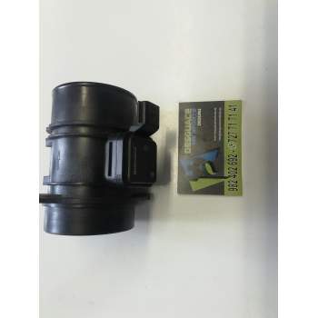 Recambio de caudalimetro para renault megane iii berlina 5 p referencia OEM IAM 82006825587-B H8200702517 5WK97021