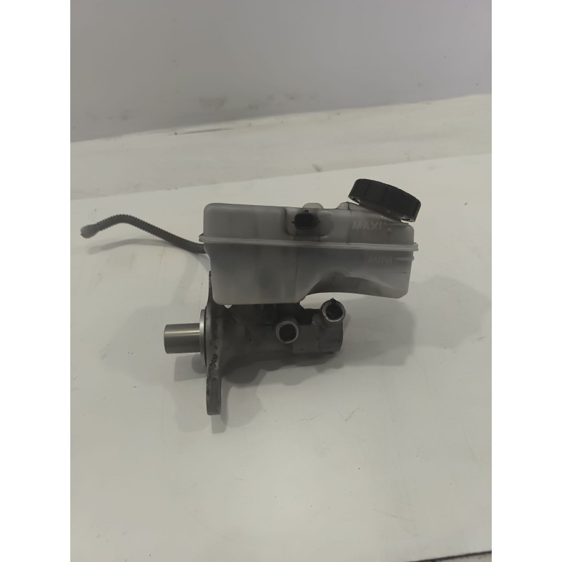 Recambio de bomba freno para renault captur i (j5_, h5_) 1.5 dci 90 referencia OEM IAM 460119686R  