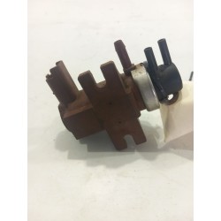 Recambio de valvula aire adicional para ford focus lim. (cb4) trend referencia OEM IAM 9652570180  