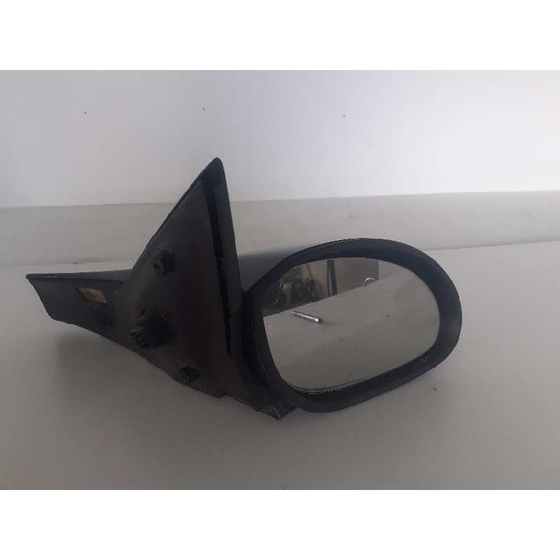 Recambio de retrovisor derecho para opel vectra b caravan básico referencia OEM IAM 0510411  