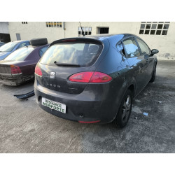 Recambio de paragolpes trasero para seat leon (1p1) reference referencia OEM IAM 1P0807421G  