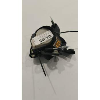 CINTURON SEGURIDAD TRASERO CENTRAL GS1M57740A 