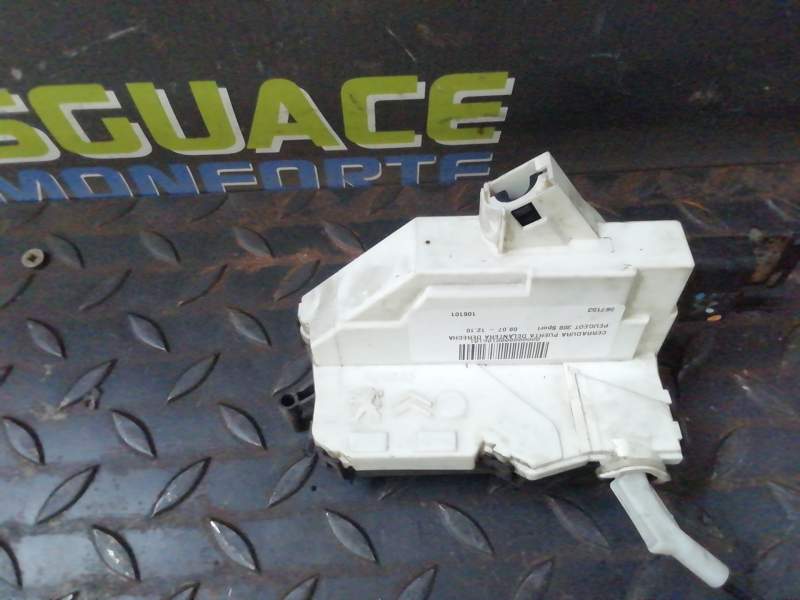 CERRADURA PUERTA DELANTERA DERECHA 567153 A01547 