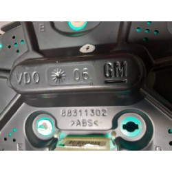 Recambio de cuadro instrumentos para opel corsa c referencia OEM IAM 13173357WL  