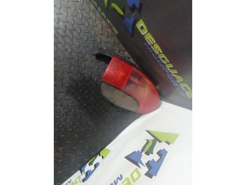 PILOTO TRASERO DERECHO 452282 