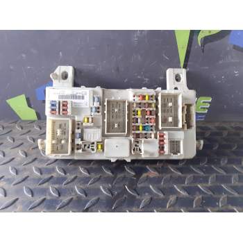 Recambio de caja reles / fusibles para ford focus berlina (cap) ghia referencia OEM IAM 97RA000001 21E97RA012108 
