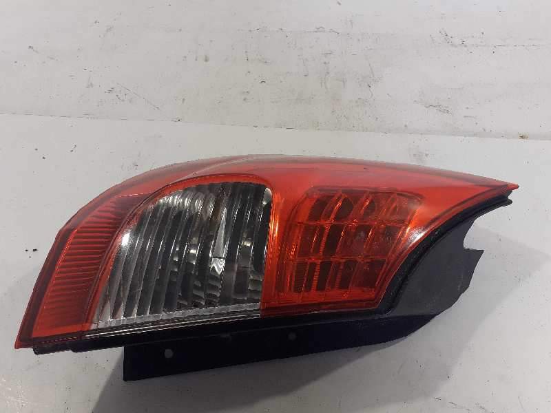 PILOTO TRASERO IZQUIERDO 8200474328A 
