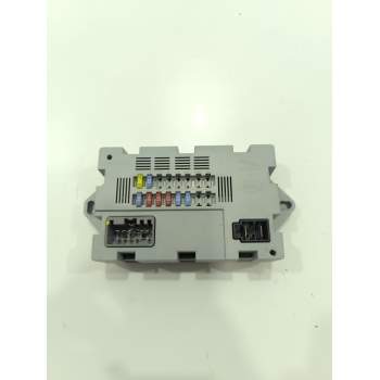 CAJA RELES / FUSIBLES CPLA14Q073AA 