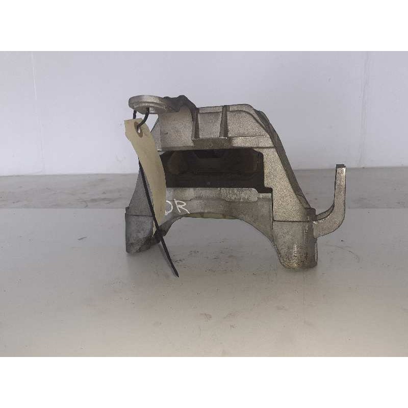 Recambio de soporte motor para chevrolet cruze (j300) 2.0 cdi referencia OEM IAM 13248480  