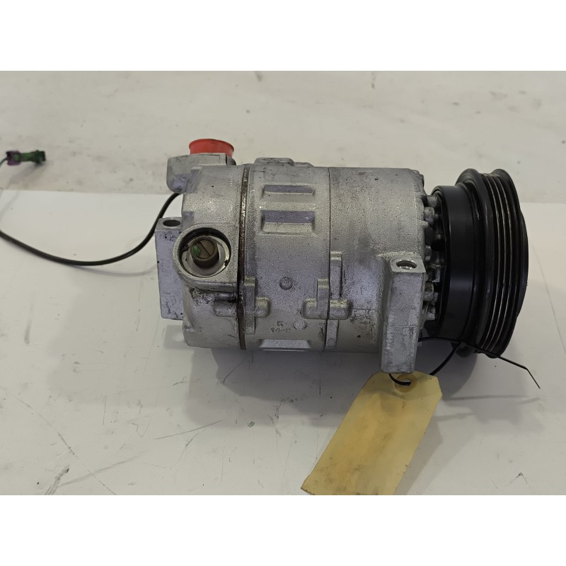 Recambio de compresor aire acondicionado para audi a6 berlina (4b2) a6 1.8 referencia OEM IAM 8D0260805B  