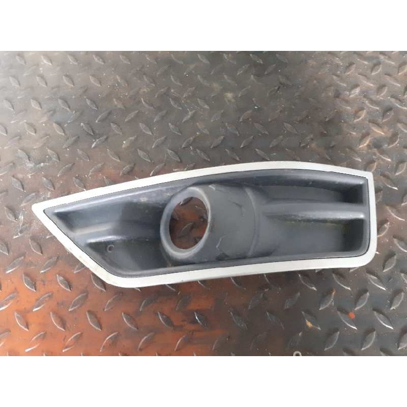 Recambio de rejilla paragolpes izquierda para ford focus berlina (cap) 2.0 gasolina referencia OEM IAM 6M5Y15A246AW  